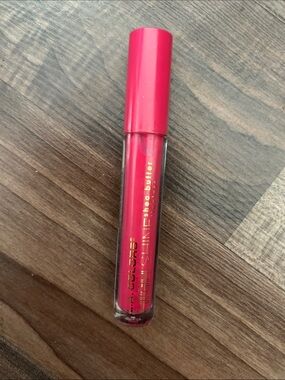 L.A. Colors  gloss Hot Pink High Shine Lip Gloss